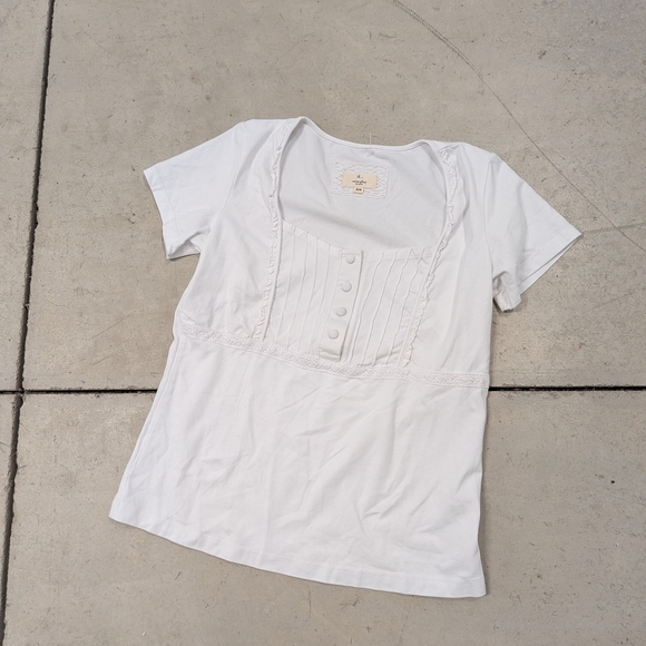 White Button-Front Top - Picture 2 of 3